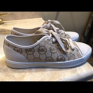 Michael Kors Sneakers